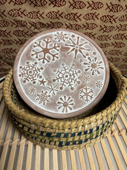 Large Snowflake Bread Warmer image 0