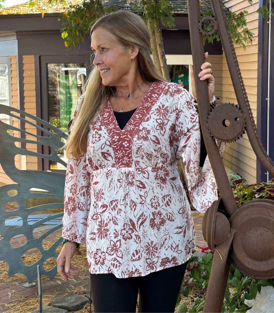 Lola P V-neck Long Sleeve Shirt image 0