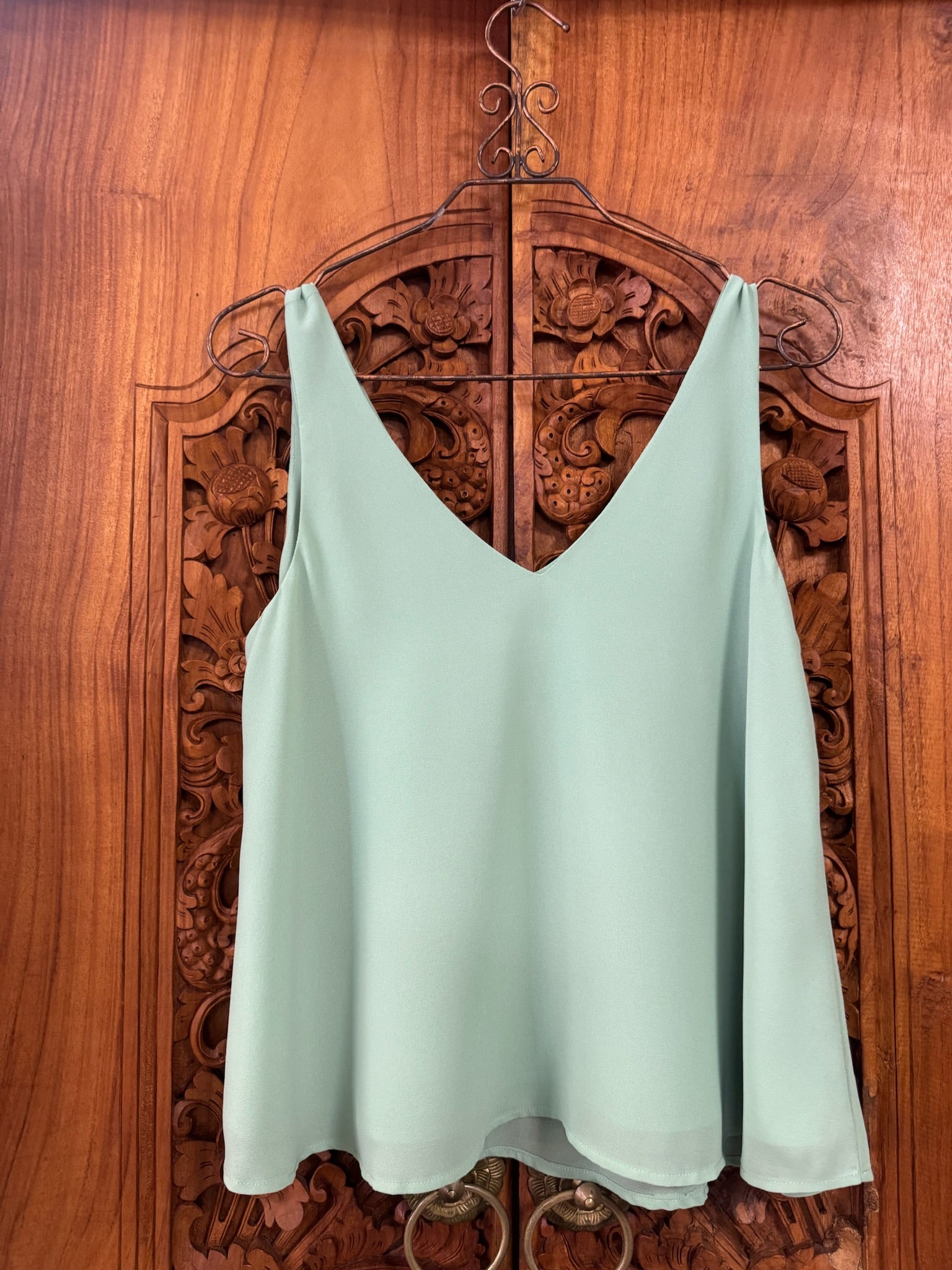 V Neck Tank Tops image 2