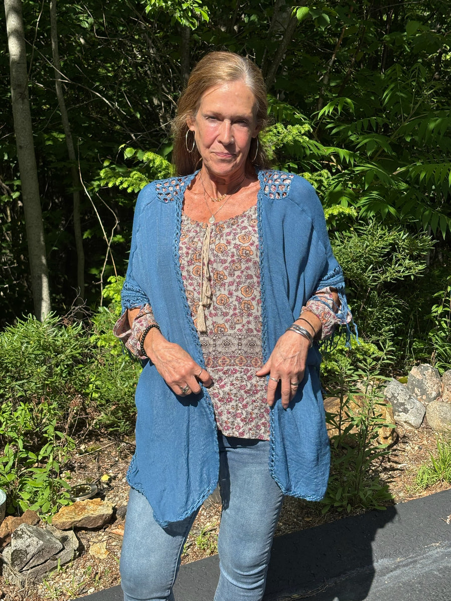 Linen shawl with Embroidered Back