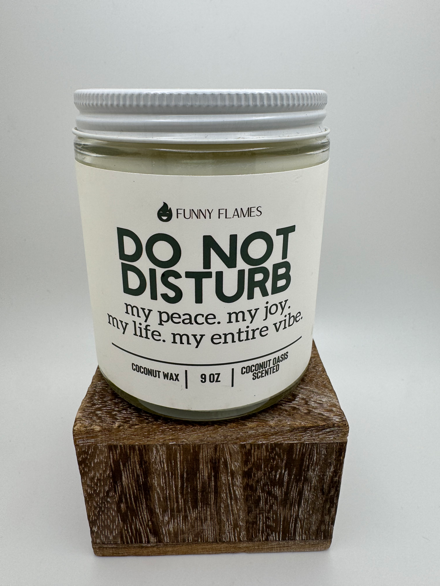 DO NOT DISTRUB Candle image 0