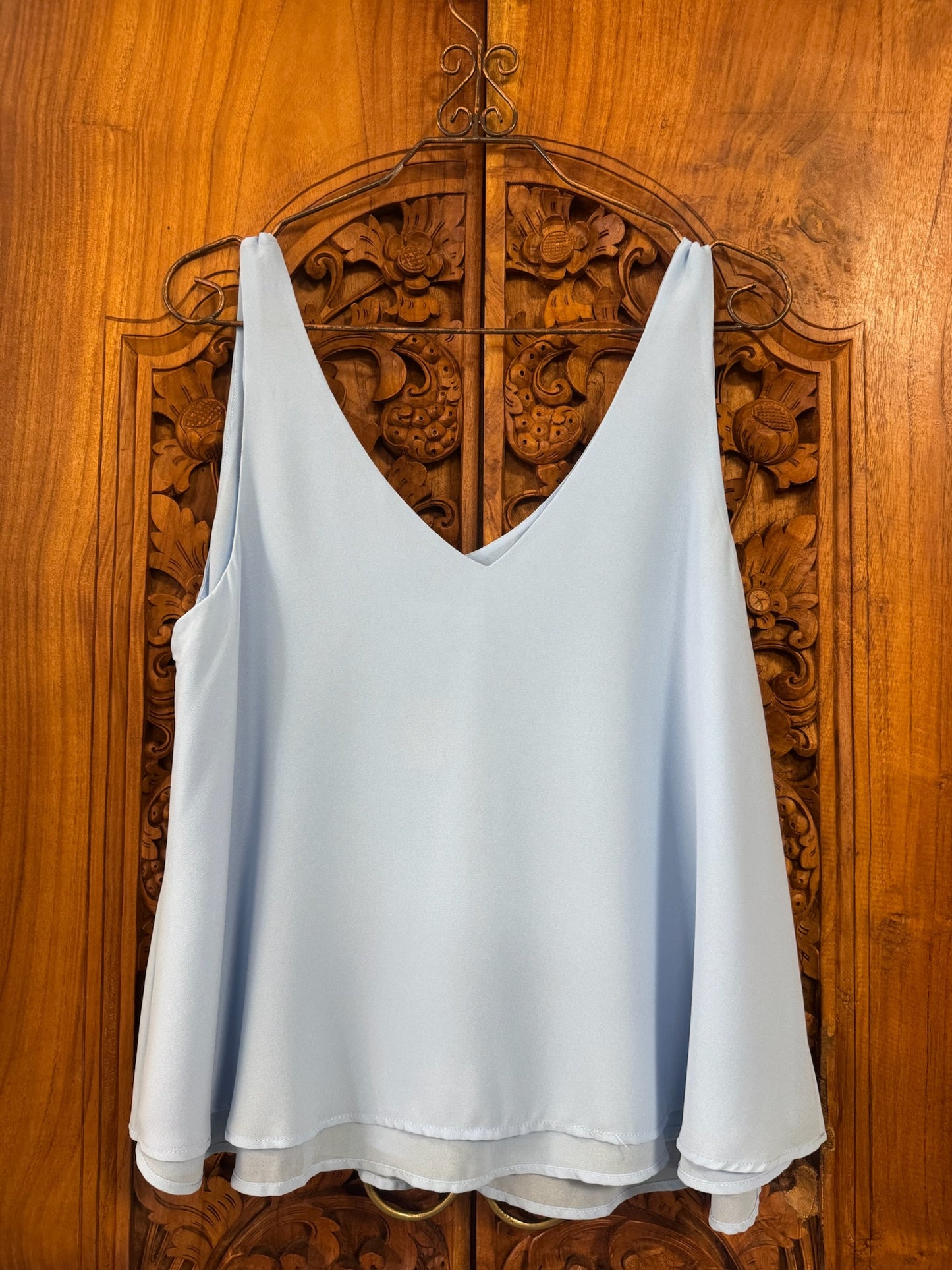 V Neck Tank Tops image 3