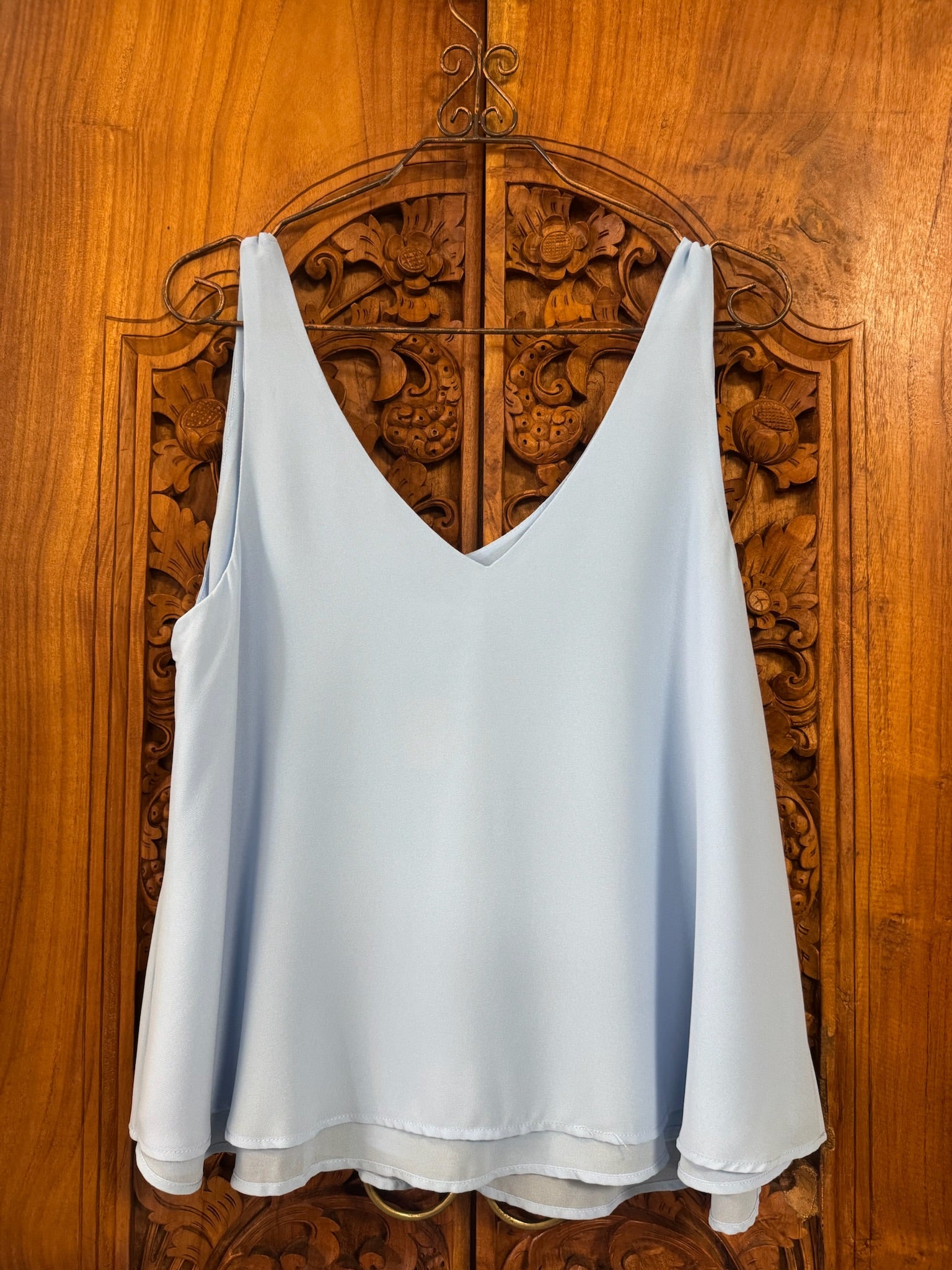 V Neck Tank Tops image 3