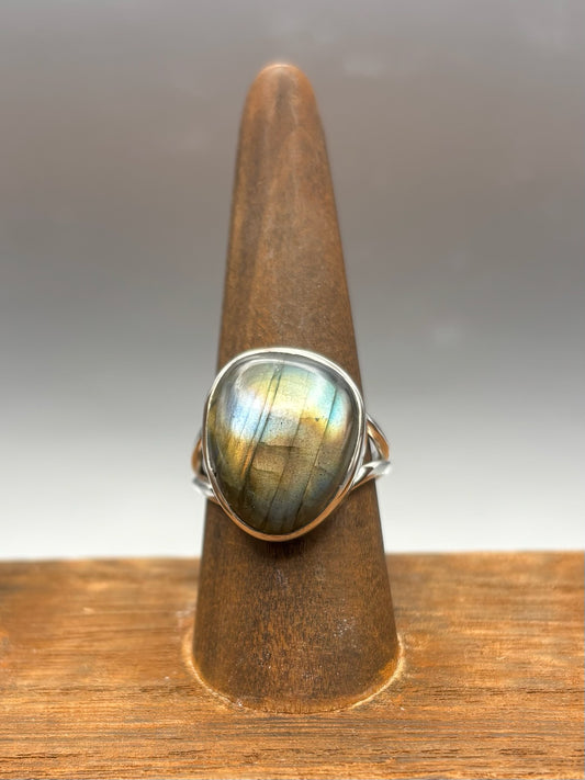 Labardorite Ring image 0